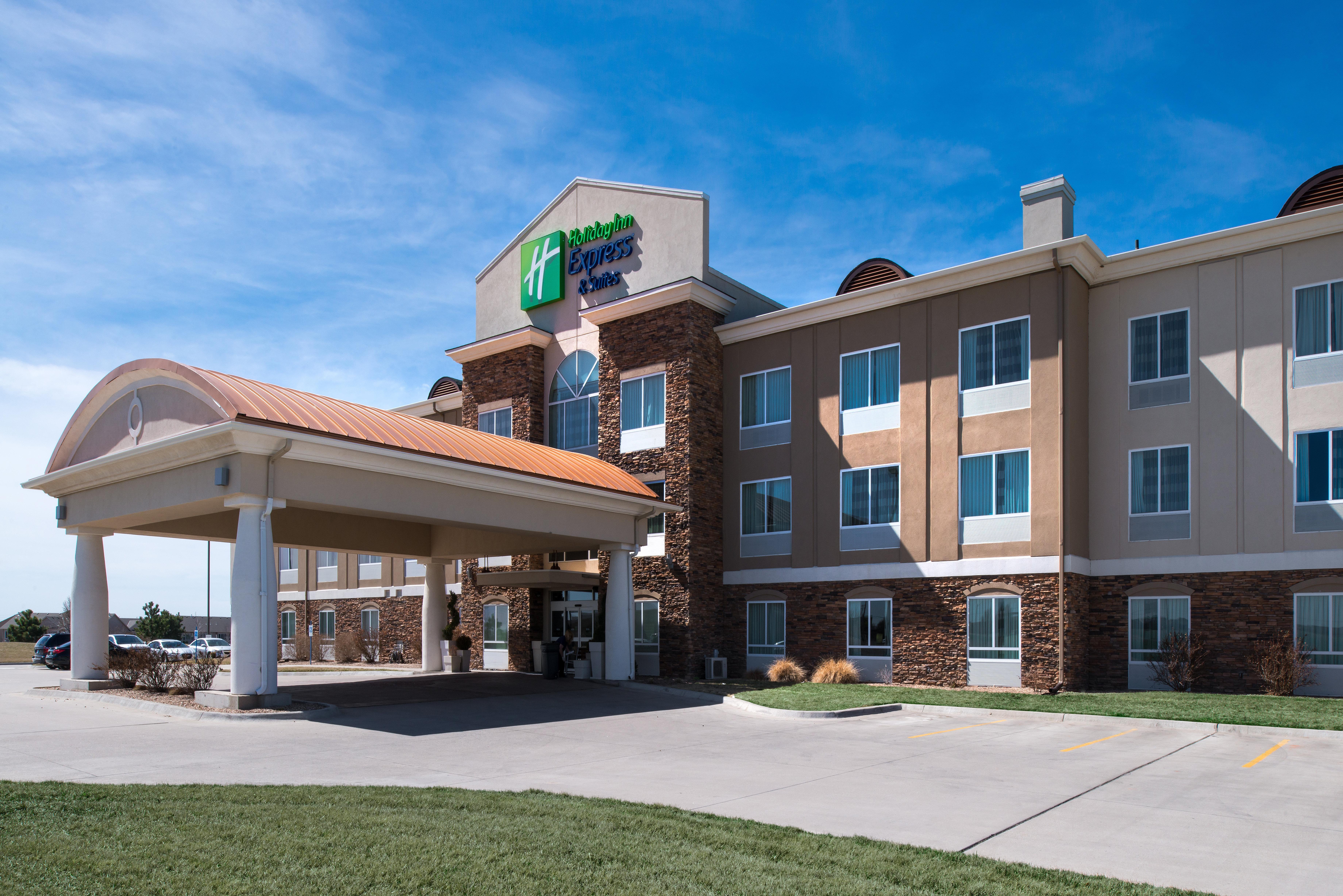 Holiday Inn Express Northwest Maize, An Ihg Hotel Exterior foto