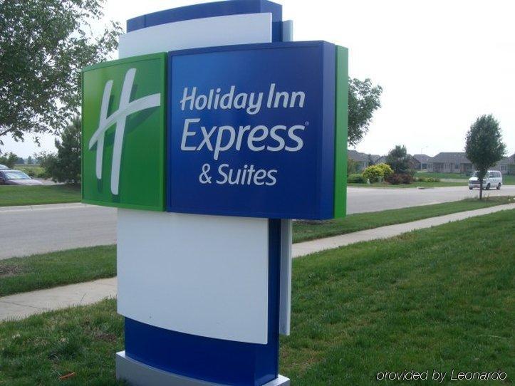 Holiday Inn Express Northwest Maize, An Ihg Hotel Exterior foto